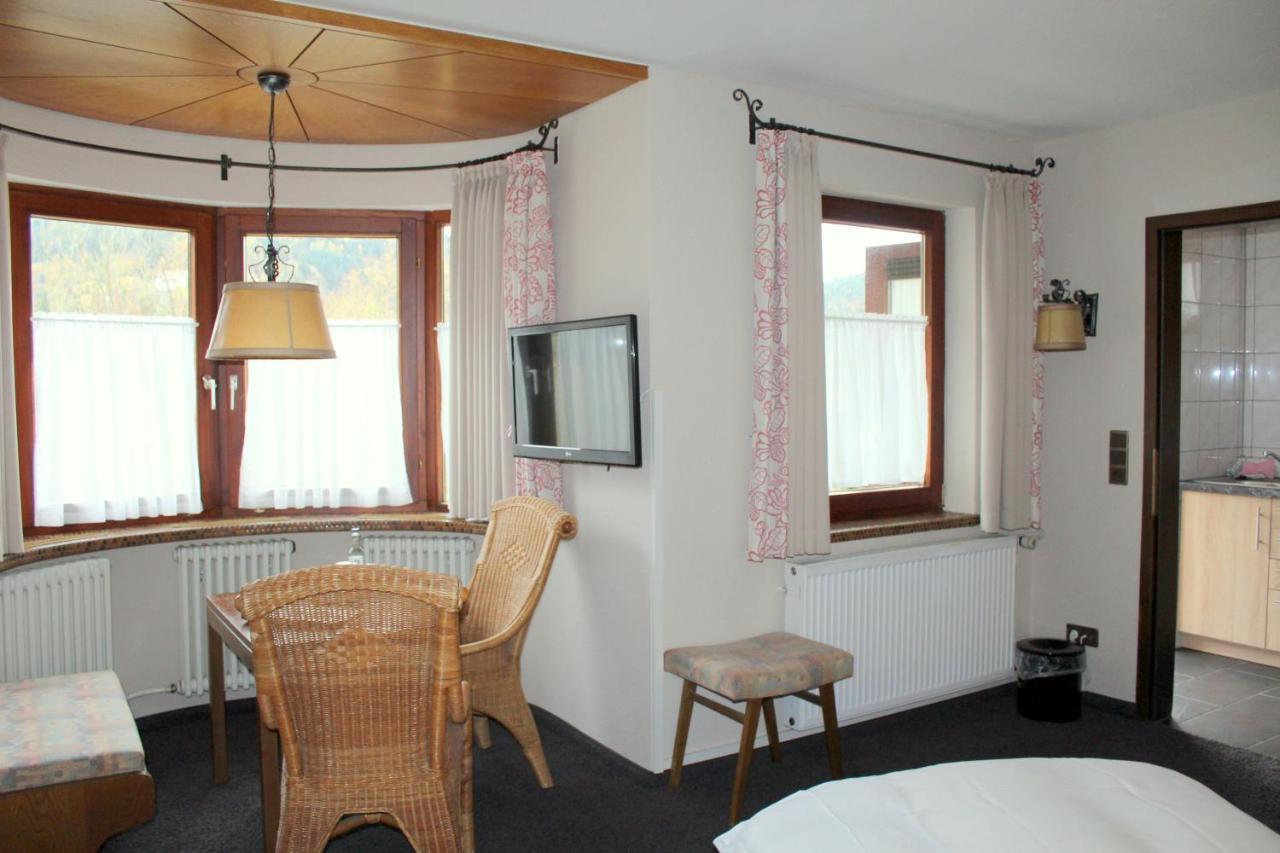 Hotel Am Bad-Wald Bad Liebenzell Exterior photo